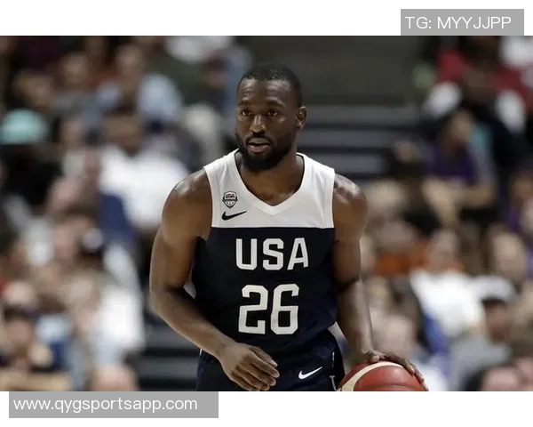 爱德华兹高效得分难救主球队失利全场19投11中砍下31分表现依旧亮眼